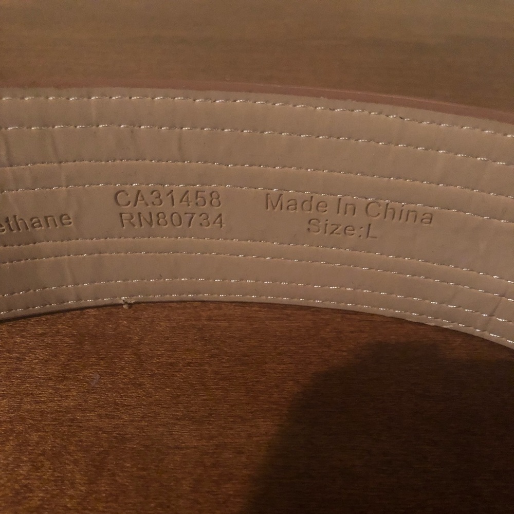 BCBG turn lock belt - Picture 6 of 6
